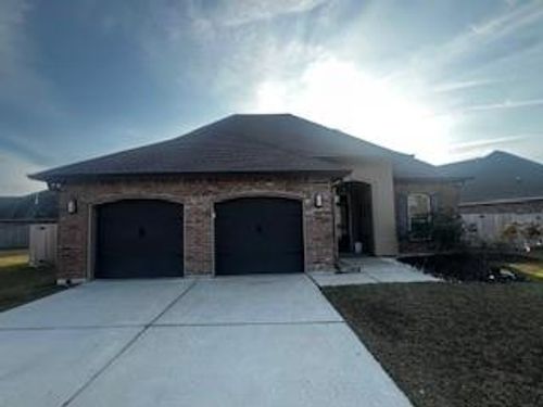 69261 Taverny Ct, Madisonville, LA, 70447-3235 | Card Image