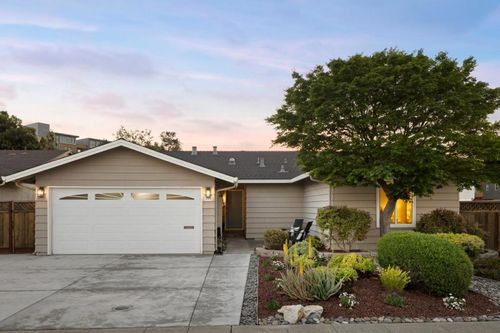 600 Comet Dr, Foster City, CA, 94404-1706 | Card Image