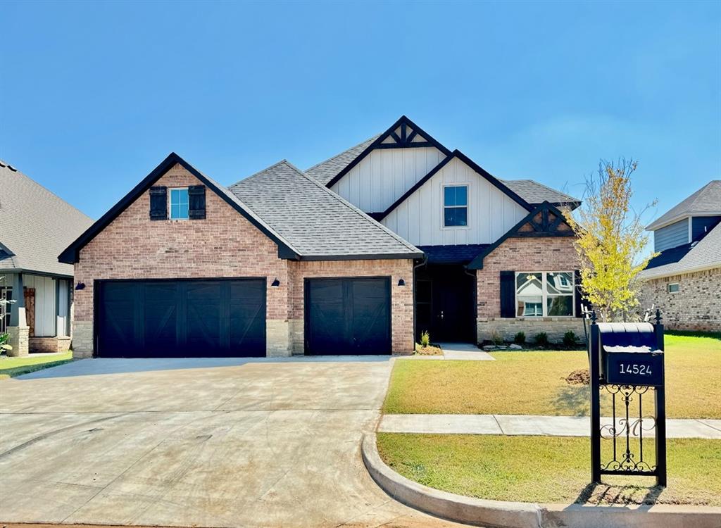 Rochefort Ln, Yukon, OK 73099