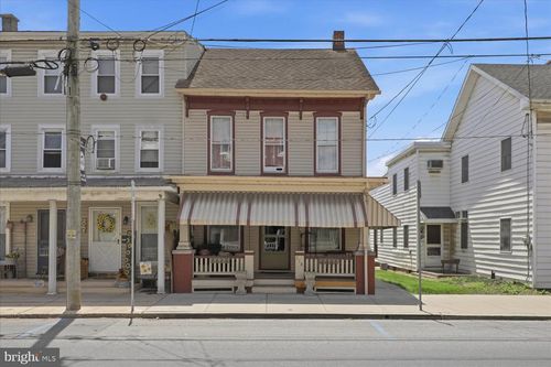 218 Main St, DENVER, PA, 17517-1614 | Card Image