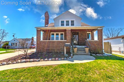 7392 Voerner Ave, Center Line, MI, 48015-1859 | Card Image