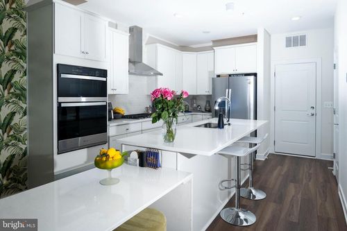 16132 Frederick Rd, ROCKVILLE, MD, 20855 | Card Image