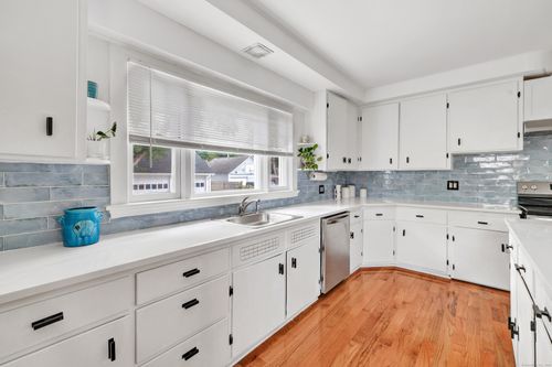 37 Linden St, Torrington, CT, 06790-6720 | Card Image