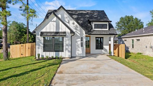 8813 Altimore Rd, Needville, TX, 77461-7824 | Card Image