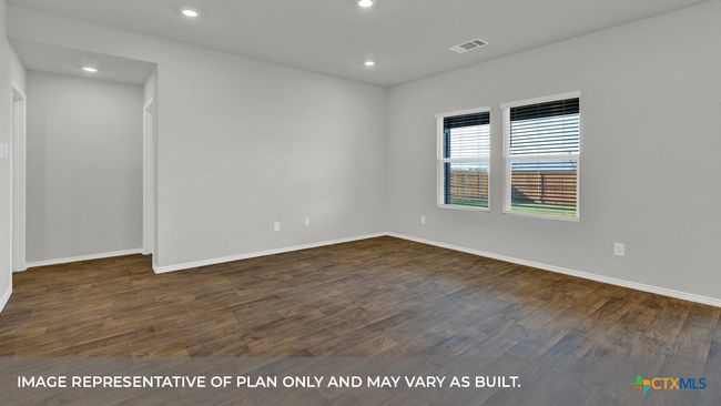 1825 Windsor Blvd, House other with 3 bedrooms, 2 bathrooms and null parking in Lockhart TX | Image 17