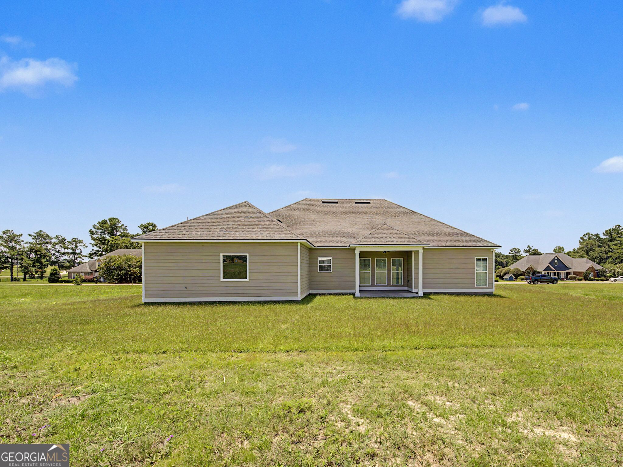 Residential in Adel 3