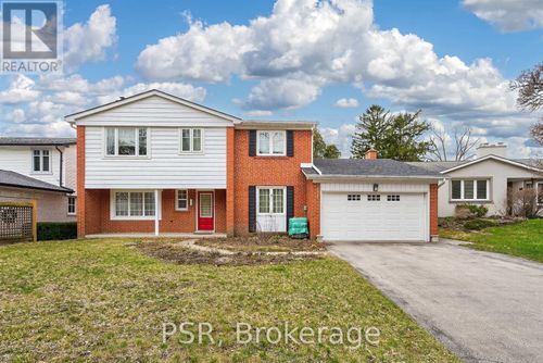 575 Patricia Drive, Oakville (WO West), ON, L6K1M4 | Card Image