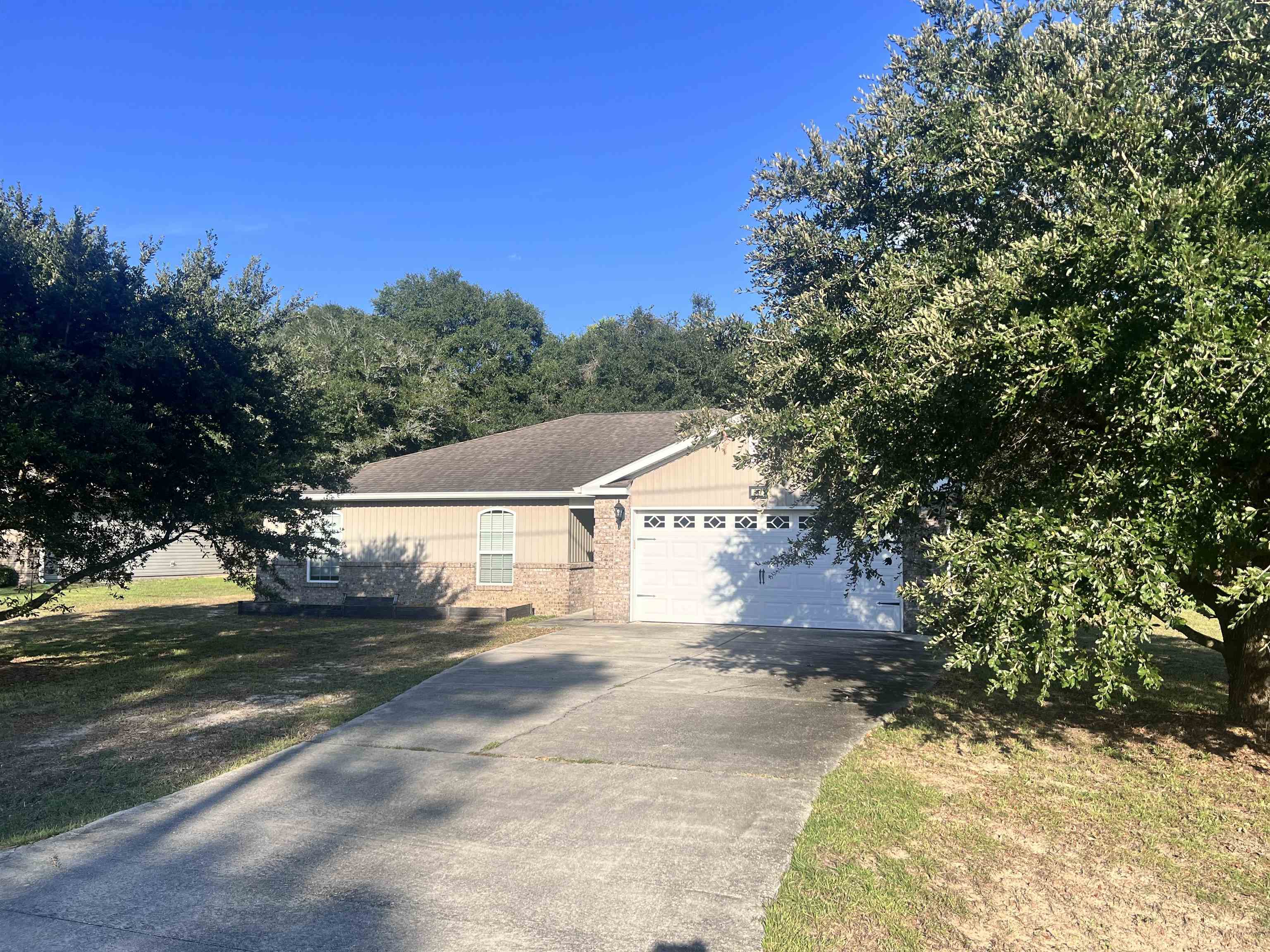 Sand Pine Dr, Midway, FL 32343