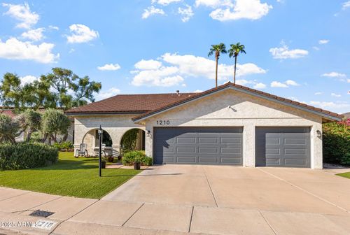 1210 E Harbor View Dr, Tempe, AZ, 85283-2117 | Card Image