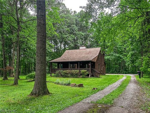 340 Tibbetts Wick Rd, Girard, OH, 44420-1144 | Card Image