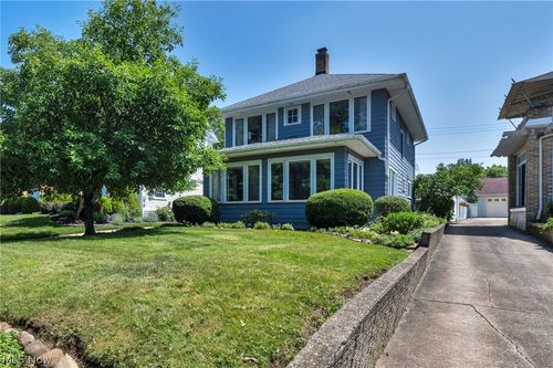 17435 Lake Ave, Lakewood, OH, 44107-1147 | Card Image