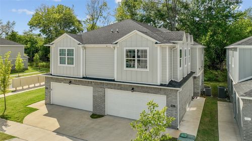 955 S Benchmark Ln, Fayetteville, AR, 72704-4068 | Card Image