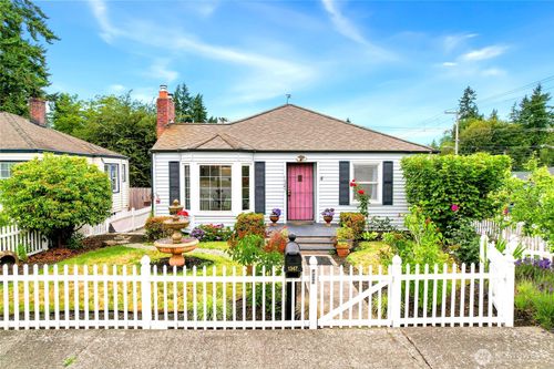1347 Rainier Ave, Bremerton, WA, 98312-3030 | Card Image