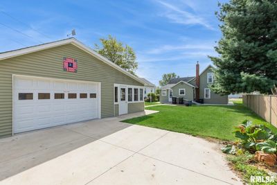 1027 16 Th Avenue, House other with 3 bedrooms, 1 bathrooms and null parking in Fulton IL | Image 3