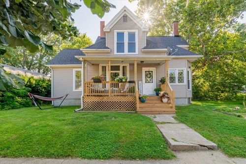 703 N Evans St, Bloomington, IL, 61701-3111 | Card Image