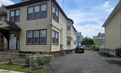 2-137 Mahar Ave, Clifton, NJ, 07011-1913 | Card Image