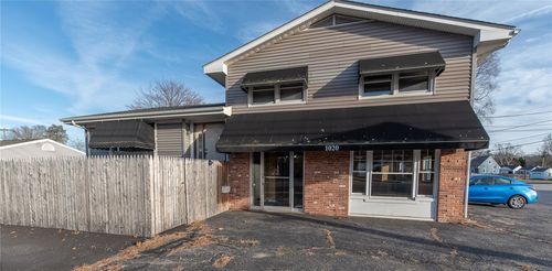 1020 Warwick Ave, Warwick, RI, 02888-3652 | Card Image