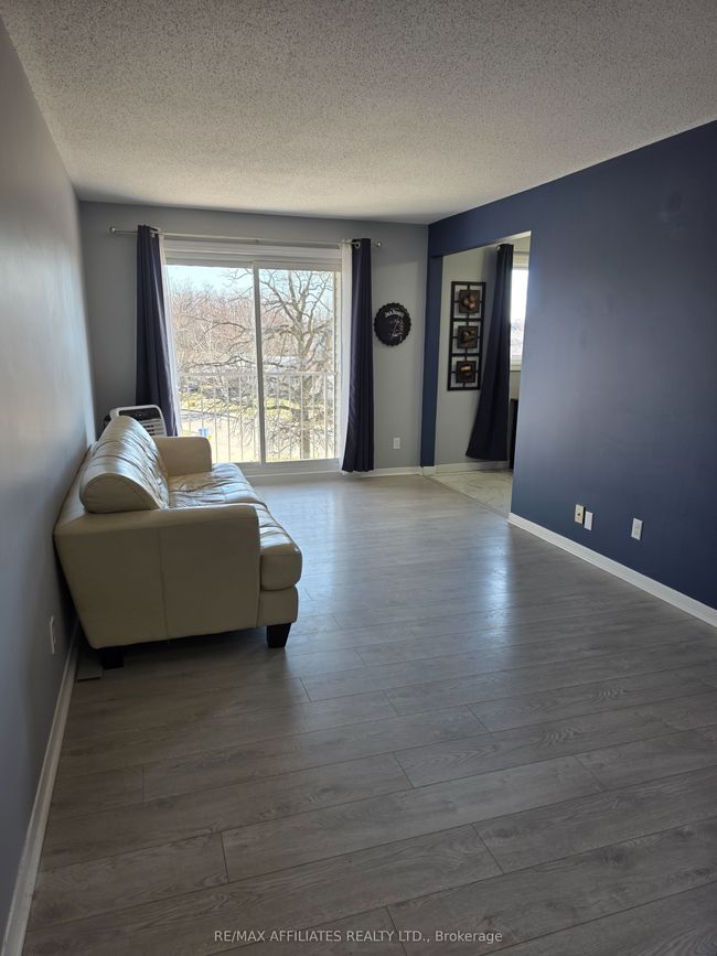 301 - 26 Pearl St, Condo with 2 bedrooms, 1 bathrooms and 1 parking in Smiths Falls ON | Image 8