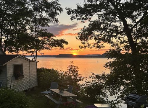 1702 Porters Point Rd, Colchester, VT, 05446-9509 | Card Image