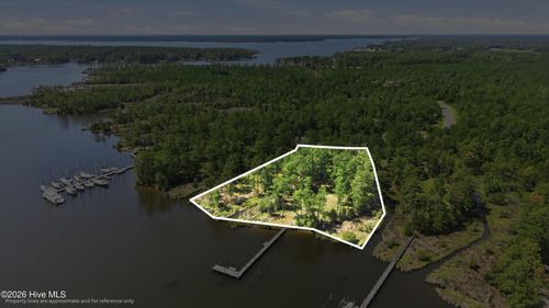 247 Shell Castle Ln, Vandemere, NC, 28587-9718 | Card Image