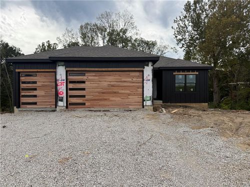 521 Arbor Trl, Liberty, MO, 64068 | Card Image
