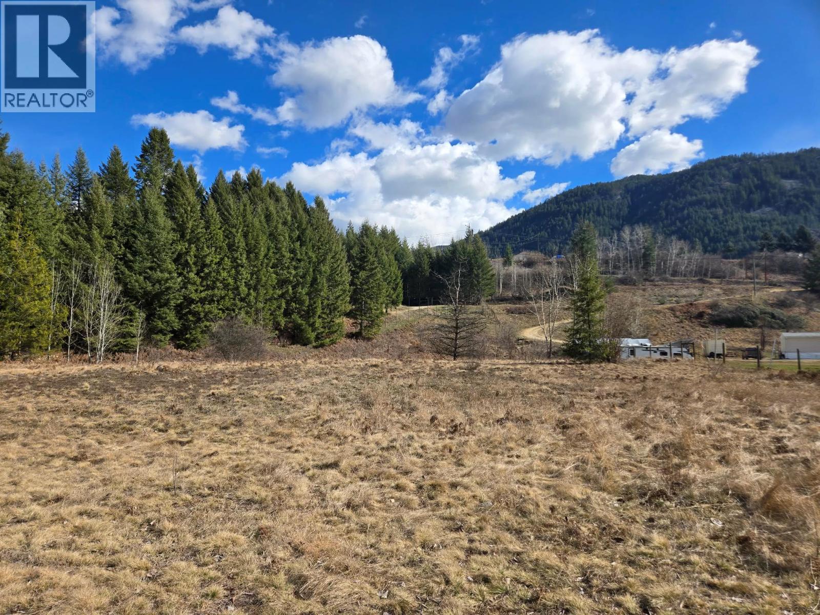 Land in Castlegar