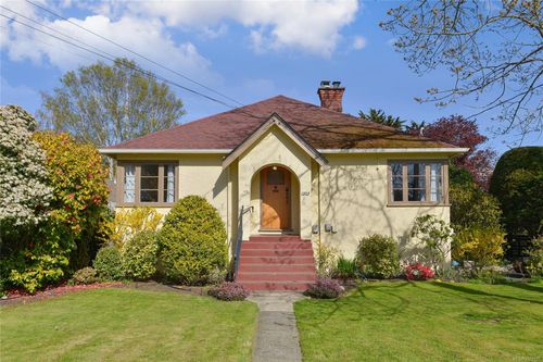 1375 Monterey Ave, Oak Bay, BC, V8S4V9 | Card Image