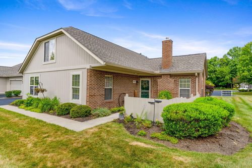 5532 Meadowood Ln, Westerville, OH, 43082-9442 | Card Image