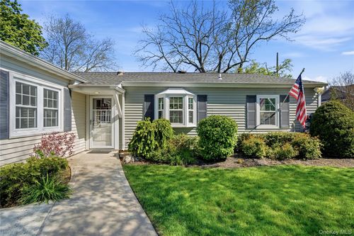 66 Harbor N, Babylon, NY, 11701 | Card Image