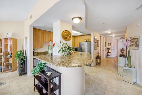 apt-200-2631 Ne 14th Ave, Wilton Manors, FL, 33334-4399 | Card Image