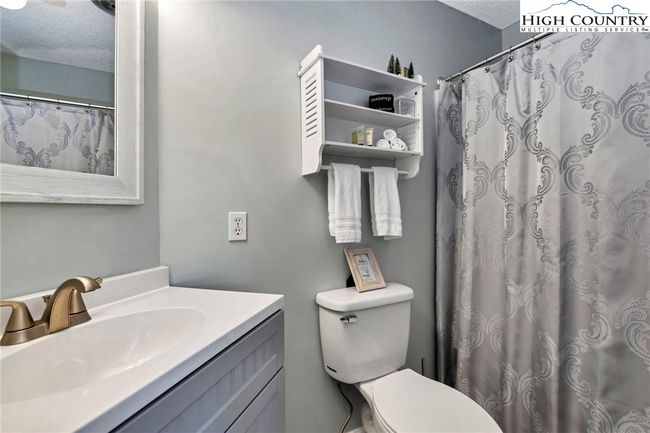 UNIT-1215 - 301 Pinnacle Inn Rd, Condo with 2 bedrooms, 2 bathrooms and null parking in Beech Mountain NC | Image 27