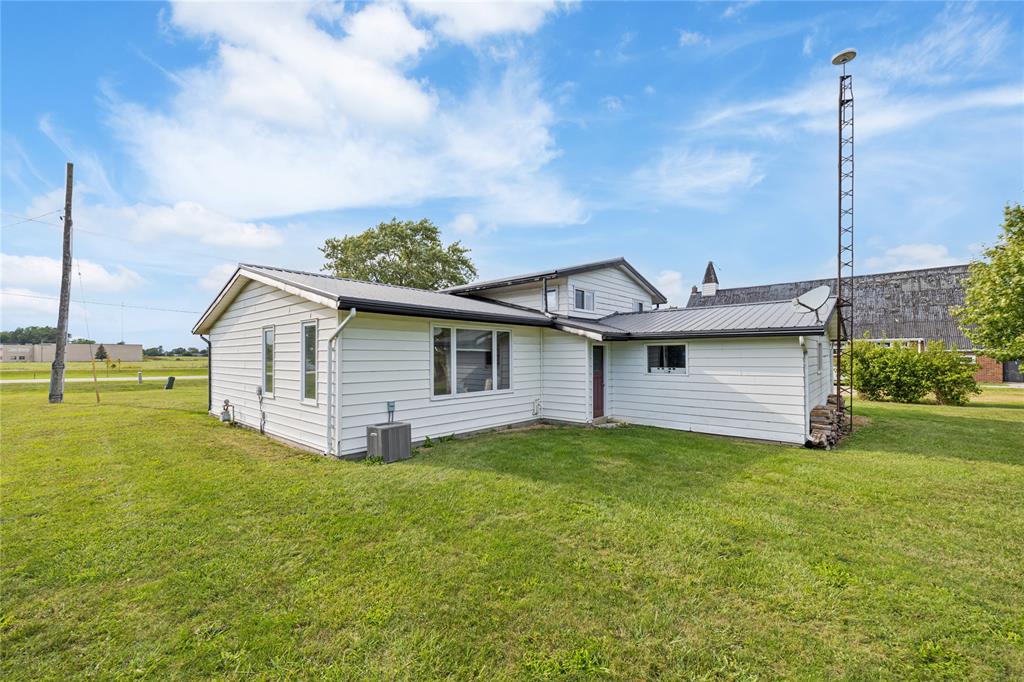 Commercial Sale in Lambton Shores 4
