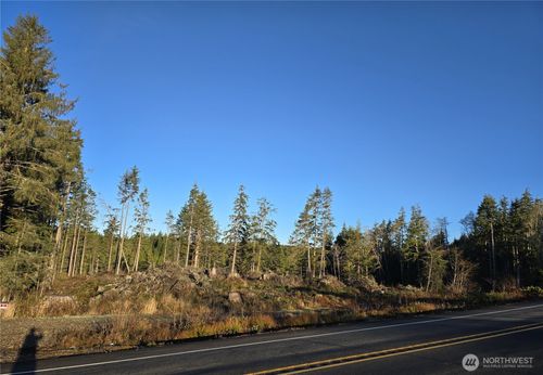 2753 State Route 101, Ilwaco, WA, 98624-9046 | Card Image