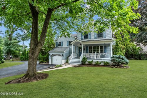5 Spruce Dr, Shrewsbury, NJ, 07702-4135 | Card Image