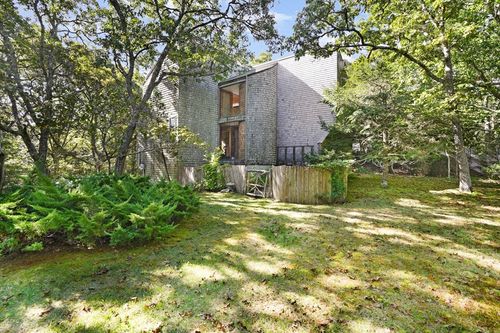 21 & 25 Fulling Mill Rd, Chilmark, MA, 02535-2005 | Card Image
