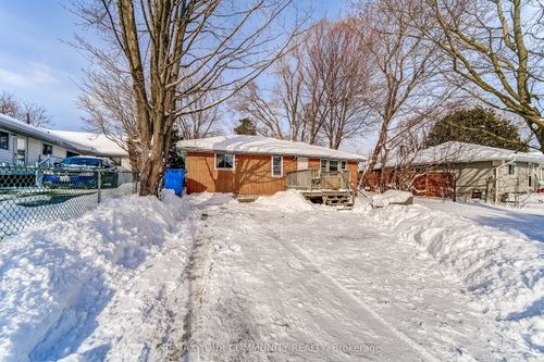 280 Pasadena Dr, Keswick, ON, L4P2Y9 | Card Image