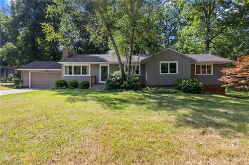 1740 Walnut Rd, Kent, OH, 44240-6369 | Card Image