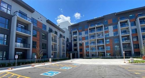 202-95 Dundas St W, Oakville, ON, L6M5N4 | Card Image