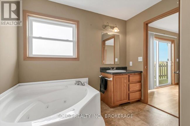 659 Port Maitland Road, Home with 3 bedrooms, 2 bathrooms and 2 parking in Haldimand (Dunnville) ON | Image 20