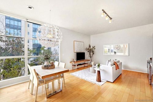 333-120 Island Ave, San Diego, CA, 92101-6923 | Card Image
