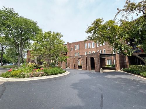 apt-202-1430 Sandstone Dr, Wheeling, IL, 60090-5923 | Card Image