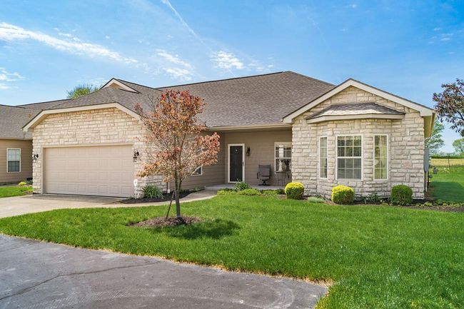31 Claire Ct, Condo with 3 bedrooms, 2 bathrooms and null parking in Circleville OH | Image 33