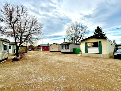 1048 Elk Ave, Pincher Creek, AB, T0K0A6 | Card Image