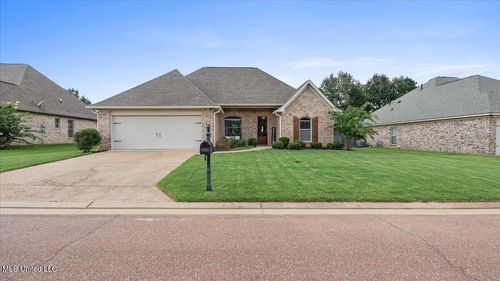 217 Clubview Cir, Pearl, MS, 39208-7040 | Card Image