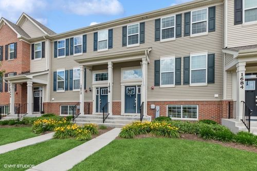1678 Sager Way, Batavia, IL, 60510-7805 | Card Image