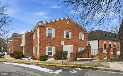 4000 Williamsburg Ct, Fairfax, VA, 22032-1139 | Card Image