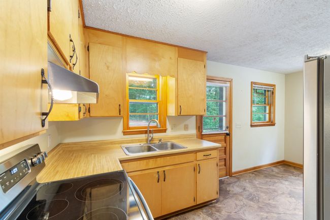321 Brownview Rd, House other with 3 bedrooms, 2 bathrooms and 1 parking in Clarkesville GA | Image 20