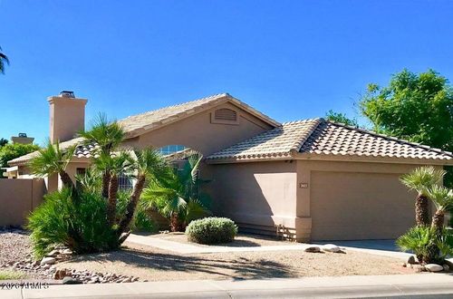 7427 W Crest Ln, Glendale, AZ, 85310-5622 | Card Image