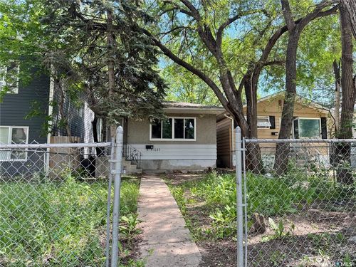 1157 Cameron St, Regina, SK, S4T2S9 | Card Image