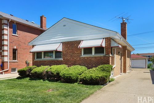 4805 N Nottingham Ave, Chicago, IL, 60656-3824 | Card Image